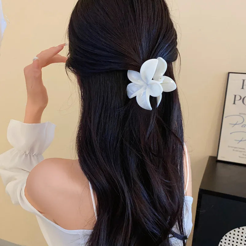 Korean Hawaiian Flower Crab Hair Clips Female Fashion Plastic Shark Hair Claw Hairpin Barrettes For Girls Beach Hair Accessories