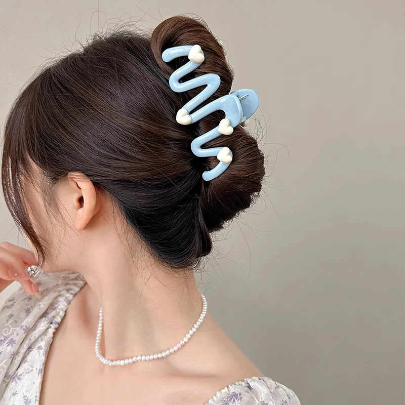 Korean Hawaiian Flower Crab Hair Clips Female Fashion Plastic Shark Hair Claw Hairpin Barrettes For Girls Beach Hair Accessories